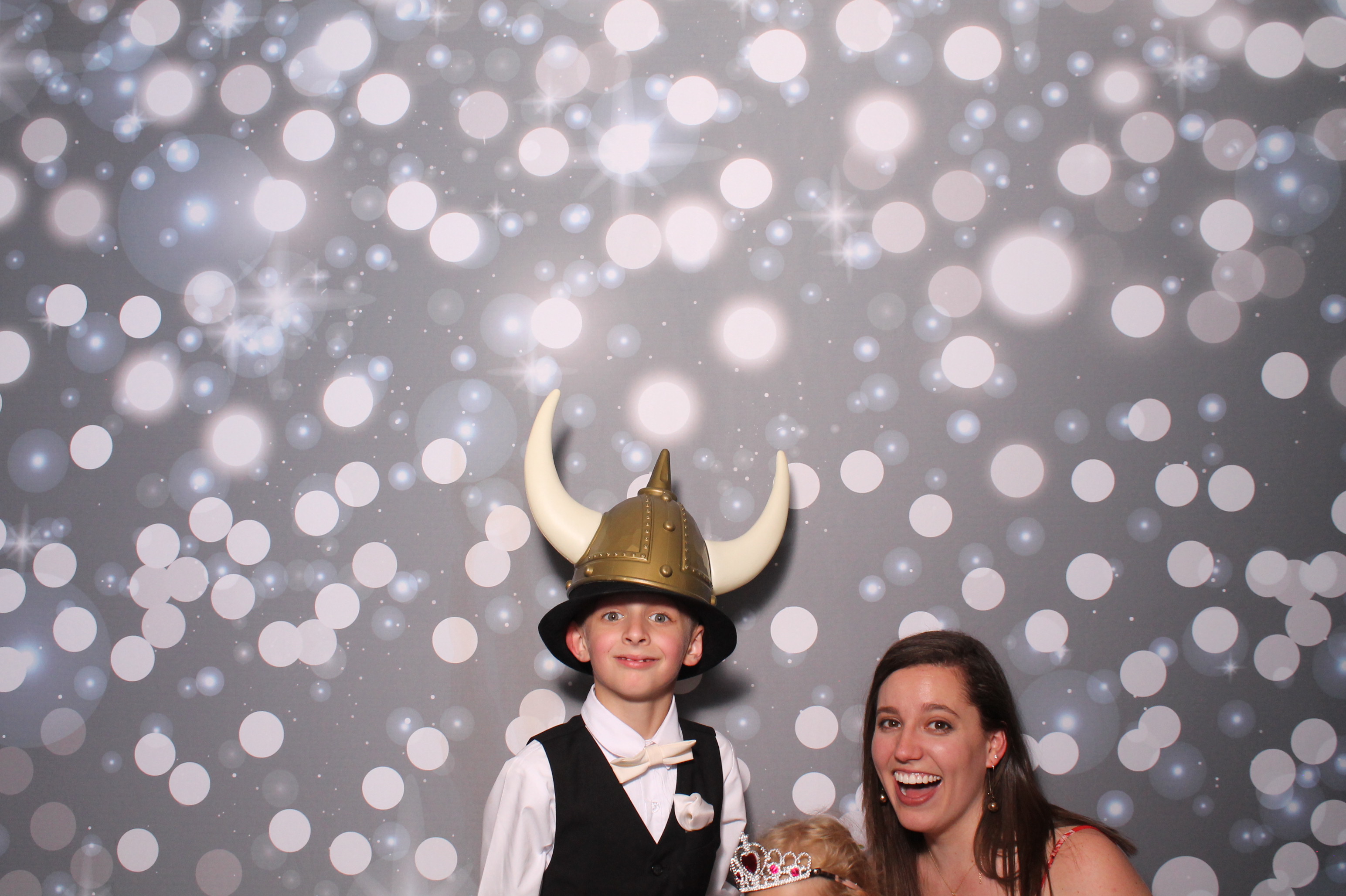 McKenzie Roedig at the Madison | View more photos from the event at gallery.photoboothcincy.com/u/PhotoBoothCincy/McKenzie-Roedig-at-the-Madison